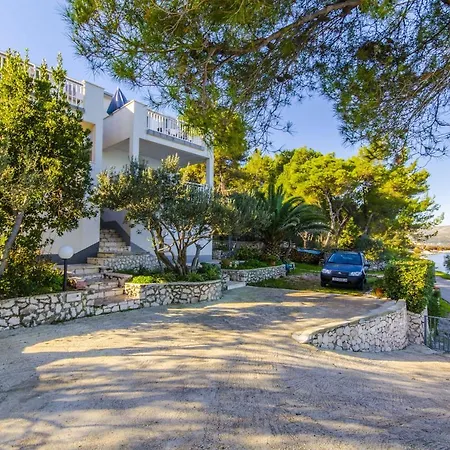 Dragica Apartment Slatine